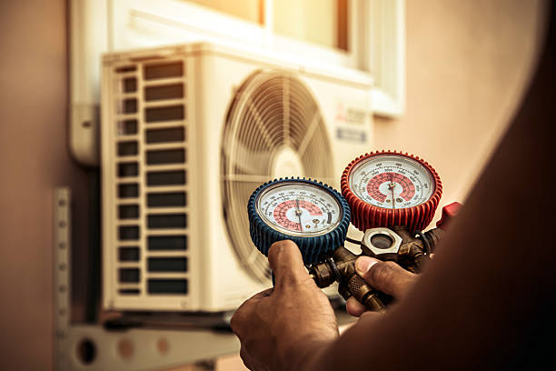 Professional Ductwork Repair technician working in Godley, TX